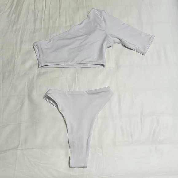 white oh polly bikini - Picture 2 of 2